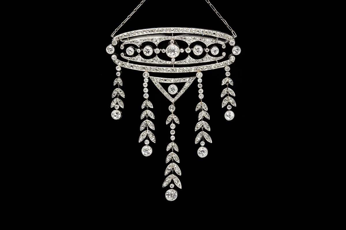 Bijou collier arg d'exception